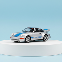 Die-cast Porsche Carrer 1:24 Scale