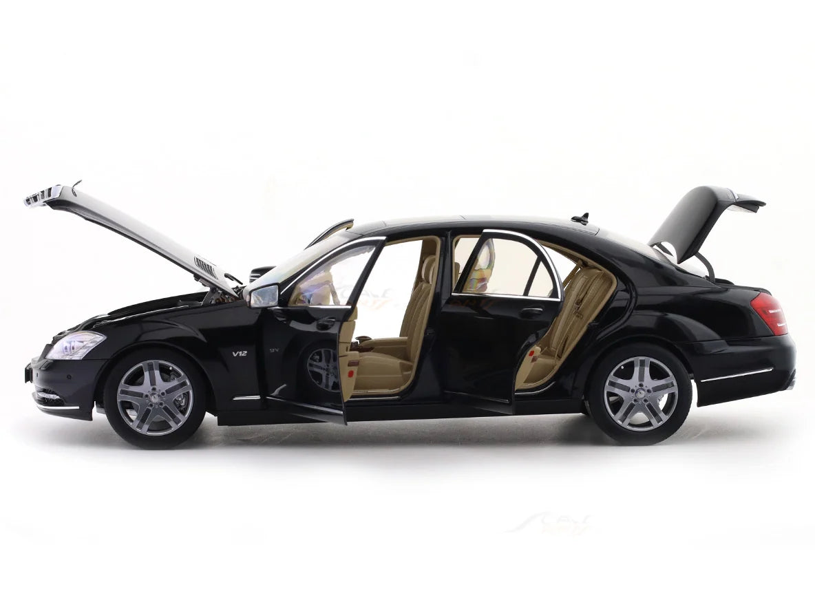Mercedez Bens Maybach S600 Diecast 1:24 Die Cast Car